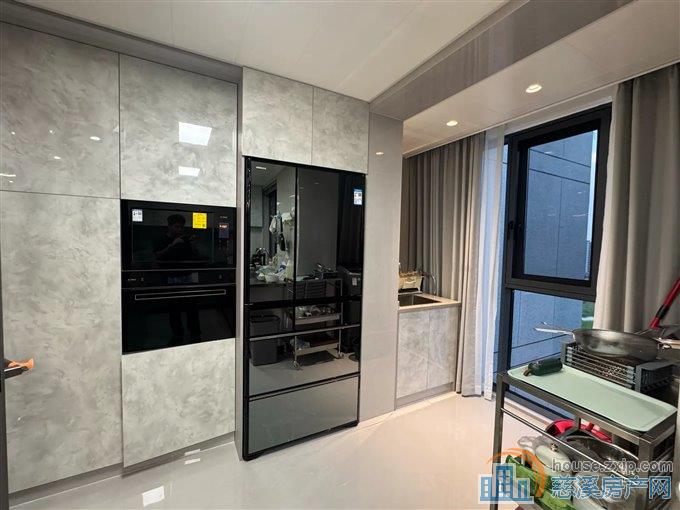 中交玉宸园 豪装80万 中上层 位置好