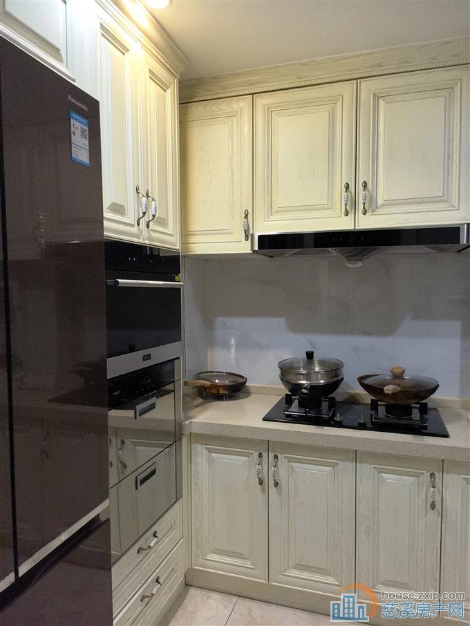 捡漏 盛泰嘉苑豪装 黄金地段 三开间户型