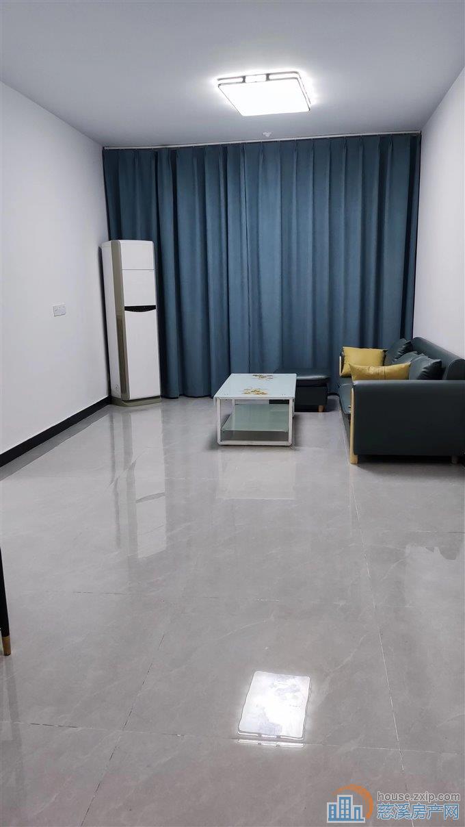 出租悦华府三室两厅3000每月