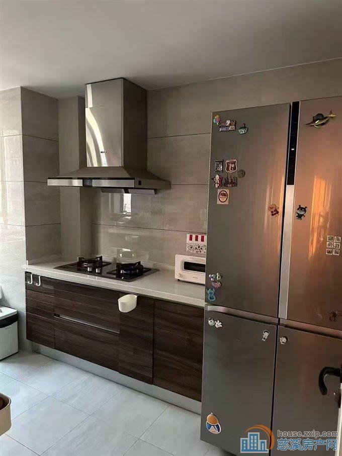 出售：保利天悦湾161平188万精装