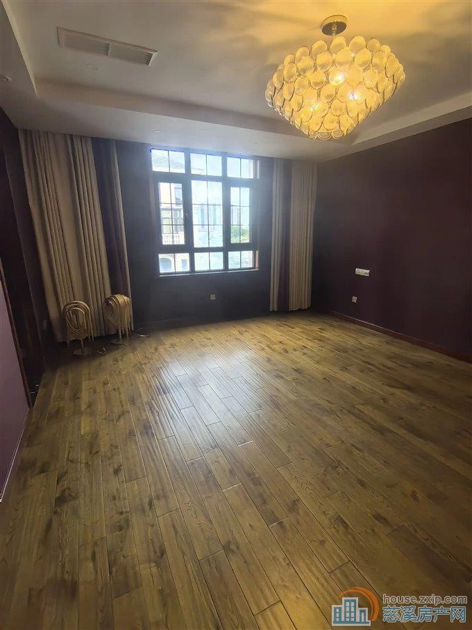 保利宾湖天地   湖景房  商墅 带车库