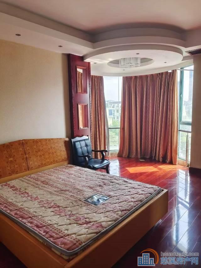 锦绣花园46平朝南精装62.8万直接