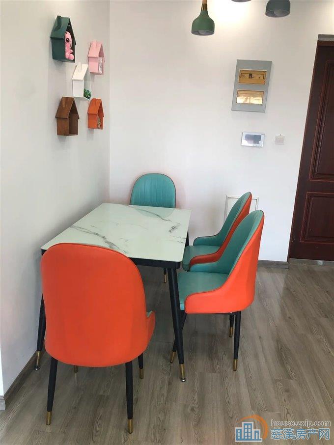 悦华府108平149.8万吾悦板块