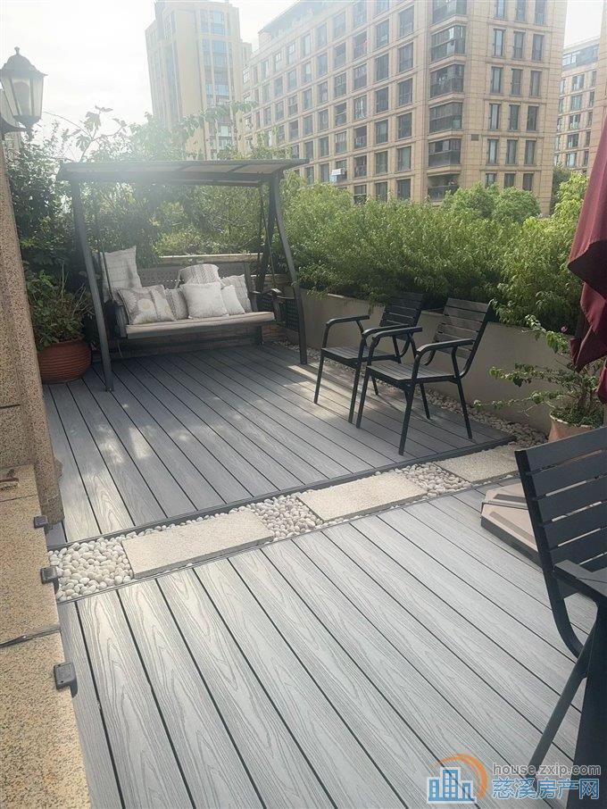 绿城玫瑰园170平368万带车位大露台