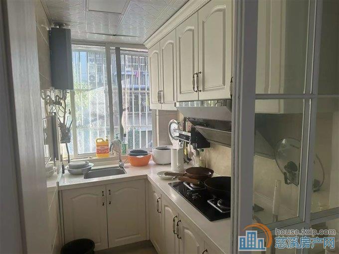 城东新村57平110万精装满五唯一