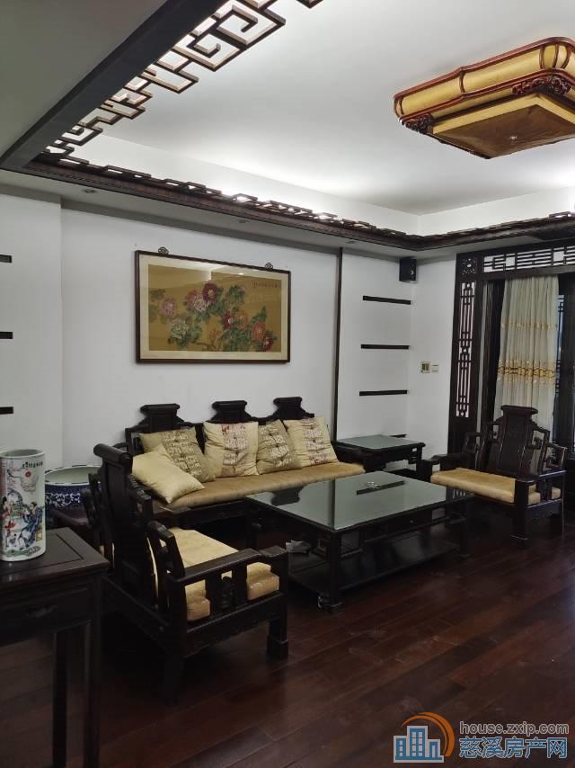 东方明珠洋房5楼208平精装双车位216万直