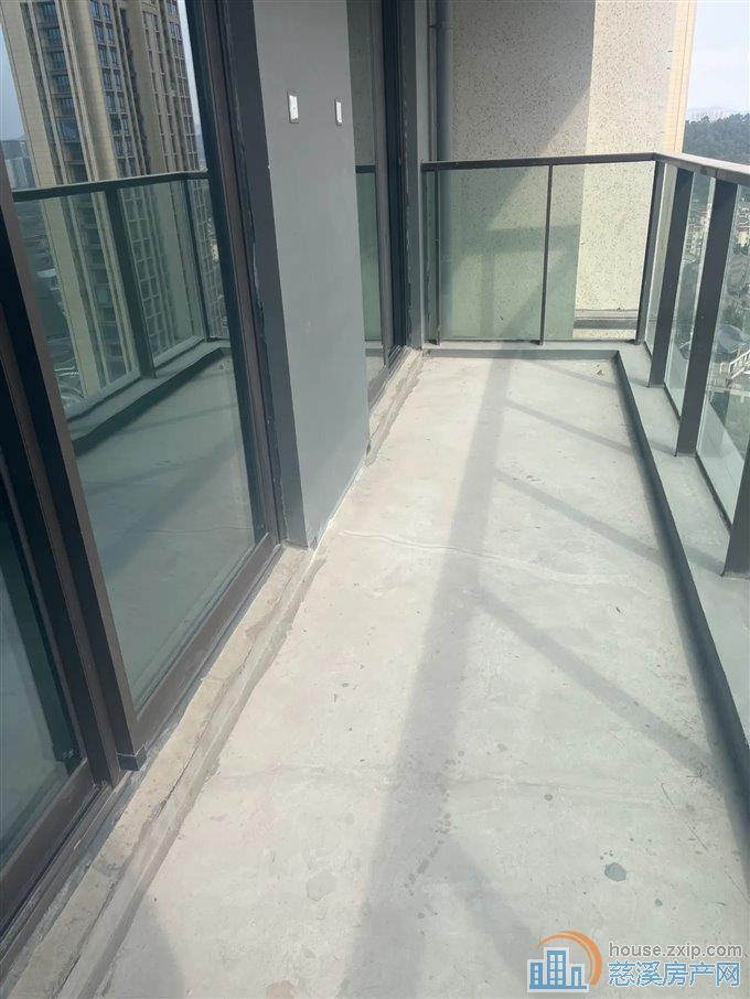 江滨之城    江岸臻园