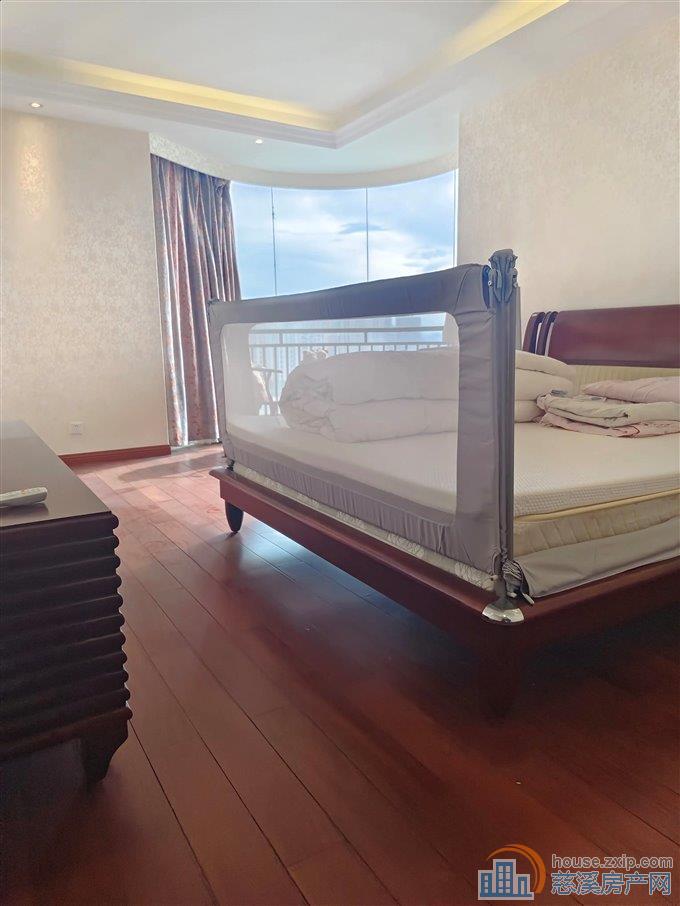 东方明珠 精装197平方205万洋房车位