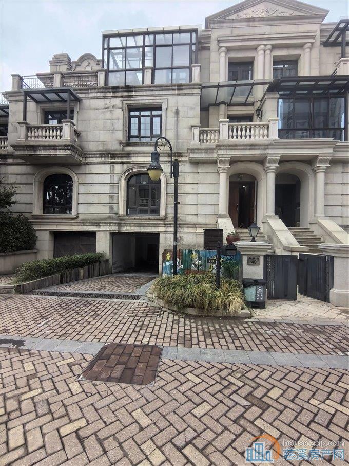 保利宾湖天地   湖景房  商墅 带车库