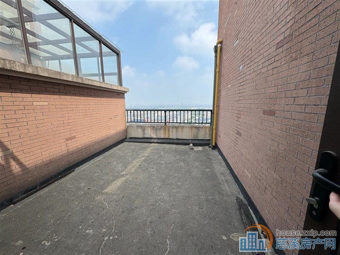 万翔美郡 复式268平方145万带露台