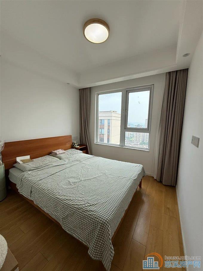 俯院江南北区126平165万精装修