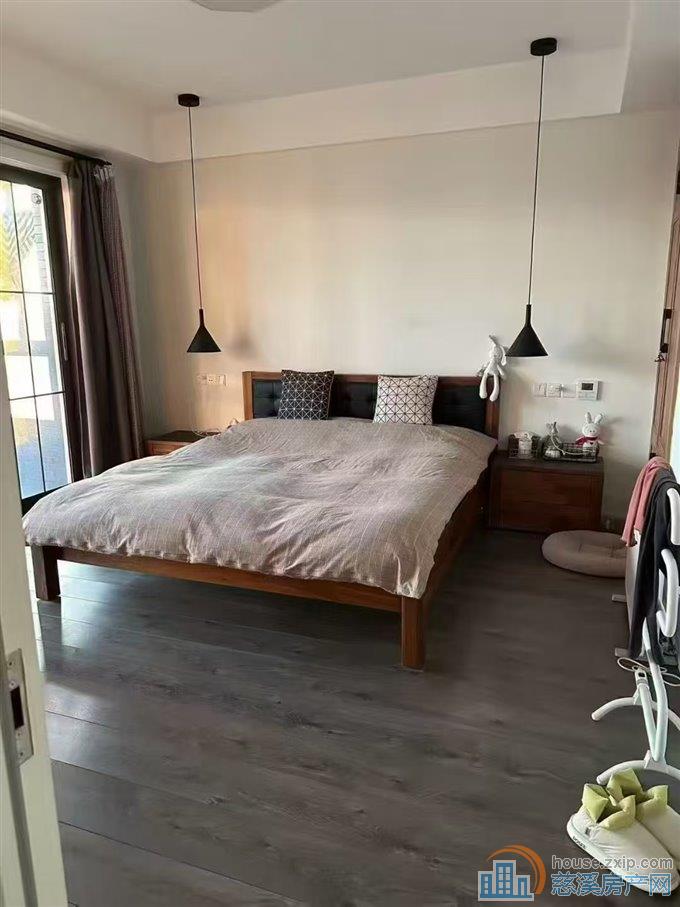 出售：保利天悦湾161平188万精装