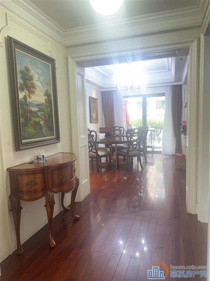 绿城玫瑰园170平368万带车位大露台