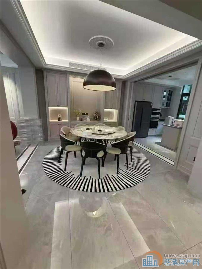 绿城御园联排别墅全新豪装未住1980万