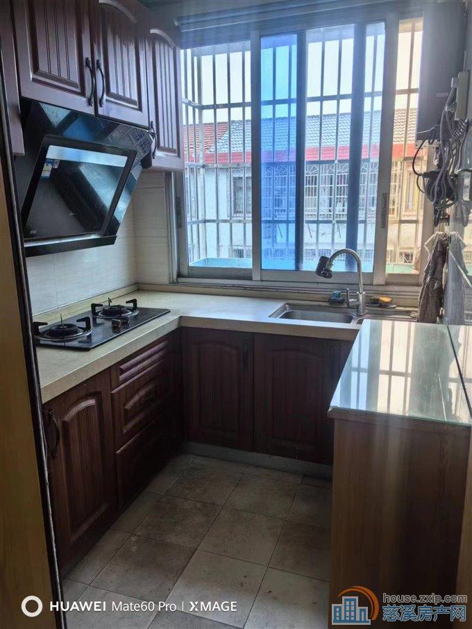 吉祥新村5楼73平赠阁楼20平+储物间