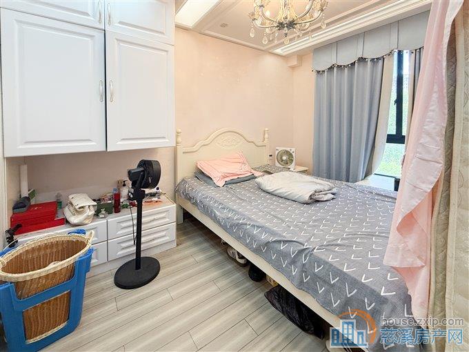 复地御溪雅苑143平149万精装