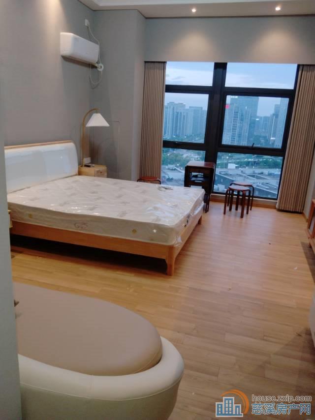 海铂公寓1600元，好房价低