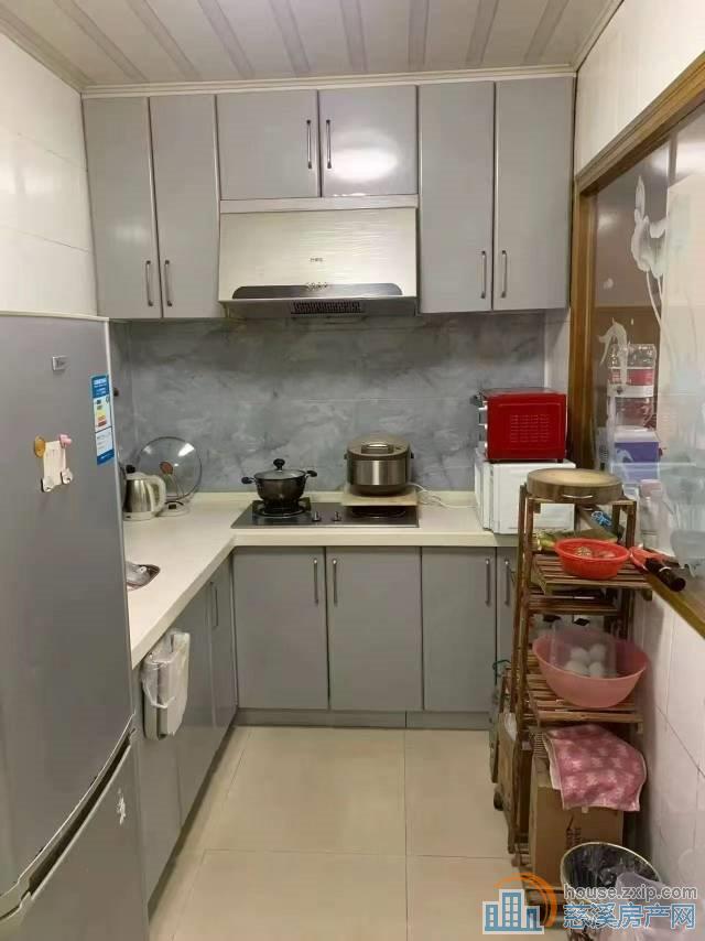 剑兰苑电梯房58平50万好楼层精装