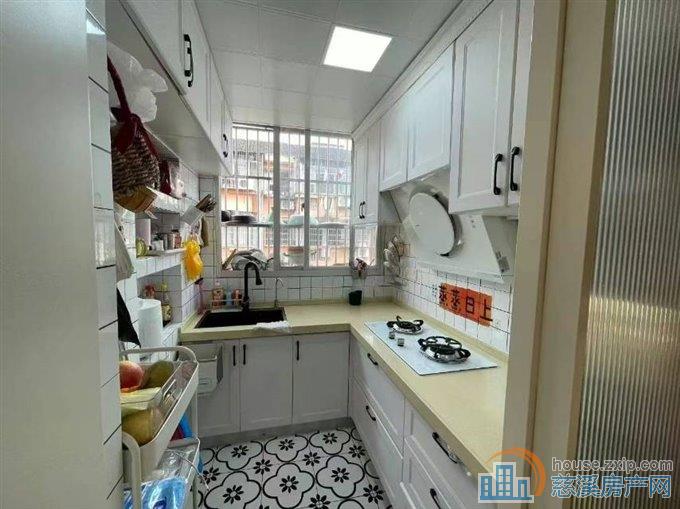 楼家新村65平精装二室架空层69.8万