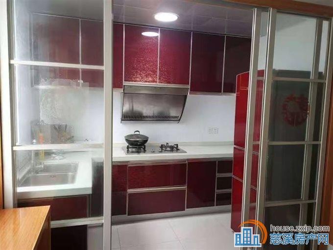 玲珑小区两室2500精装修直接房源钥匙在