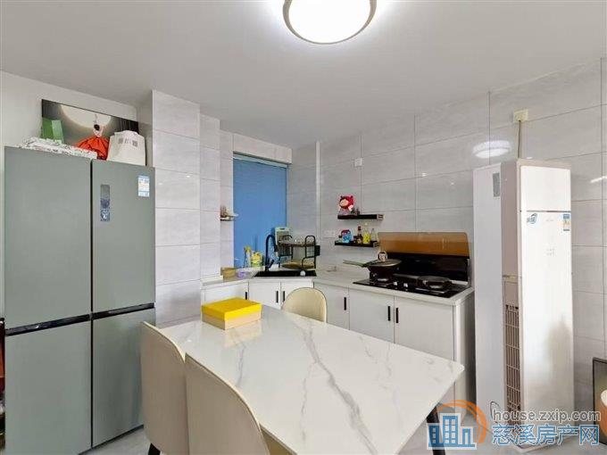 丽晶大厦电梯房62平楼层佳精装68万