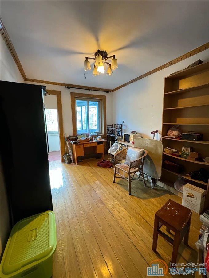 出售金山南区74平73.8万