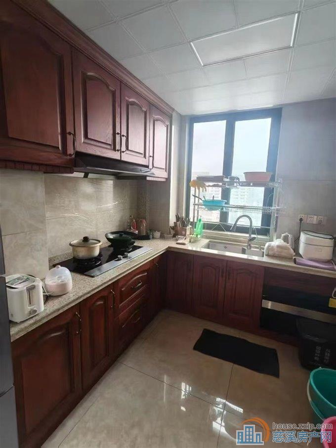 新城大道旁美华银桂苑特价急售