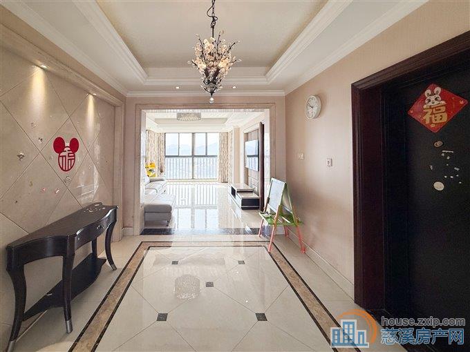 鸣北小区146平155万精装修送车位