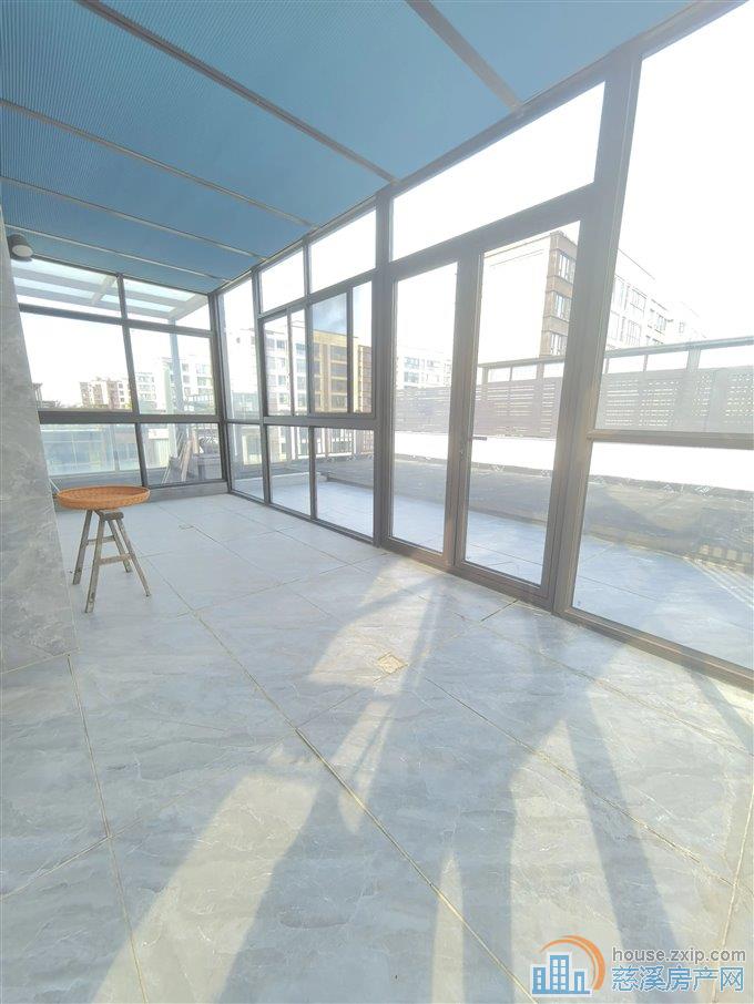 珑玥府上叠 带星空露台 精装348万车位