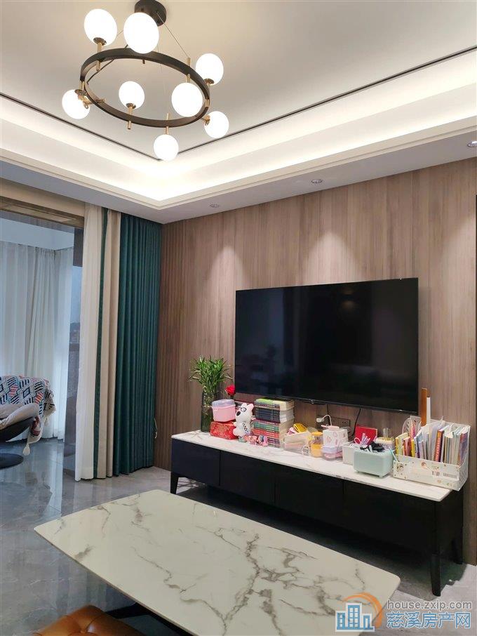 俯院江南北区126平165万精装好房