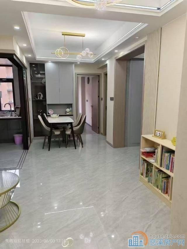 双和家苑90平车位储藏间好楼层精装