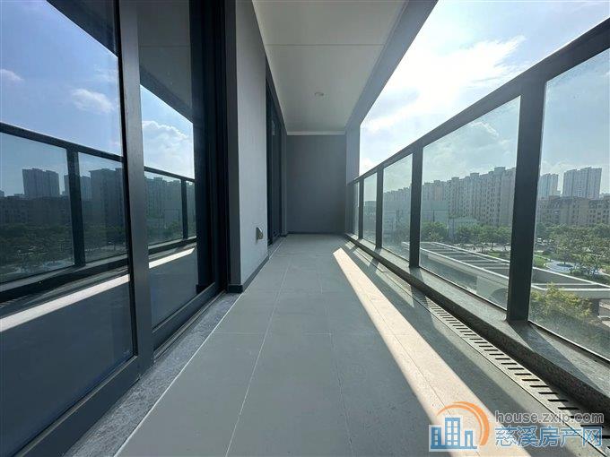 江山云望 143平 338万包税 楼层好