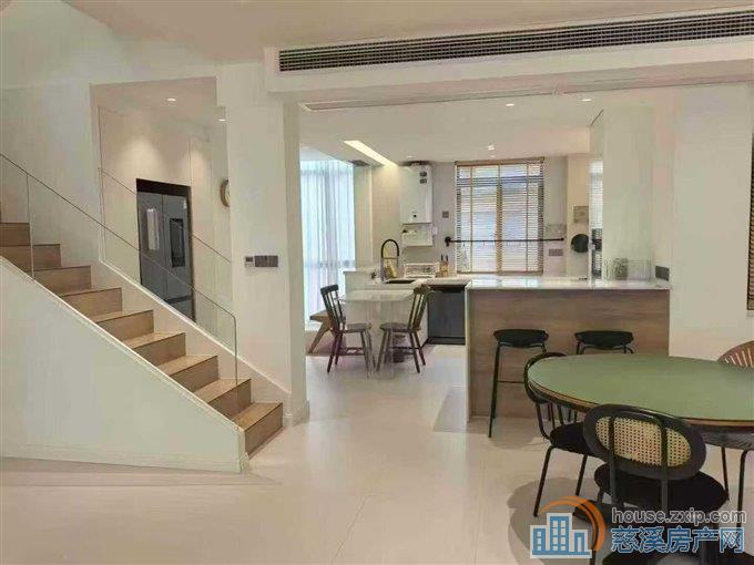 中梁泊景庭上叠159平+车位+储藏室精装