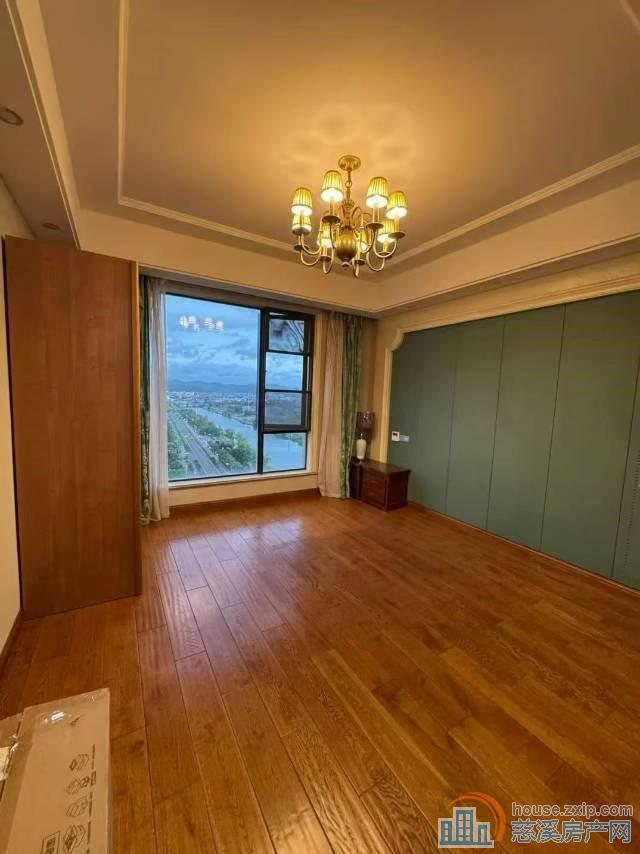 阳光城一期前排小高层143平精装带车位