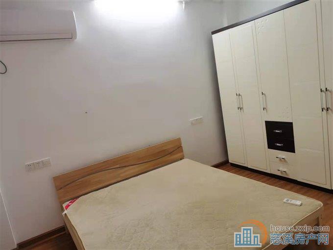 上笆里花苑两房仅租1800