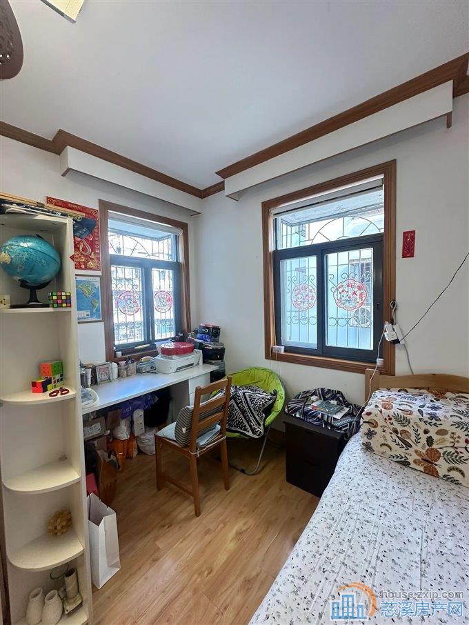 城东新村 上林无在读 中层115万精装