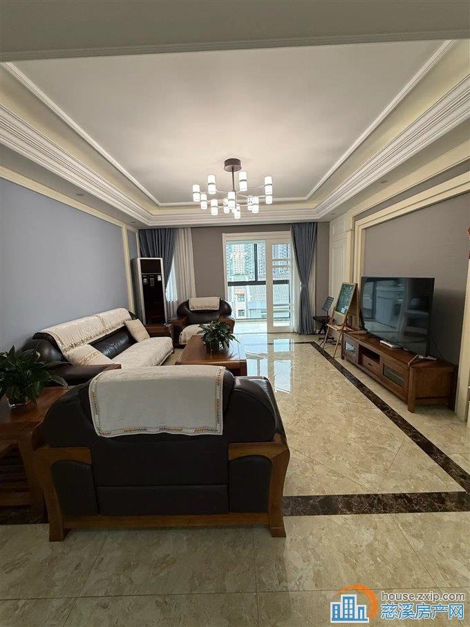 银桂苑精装修142平208万带充电桩车位