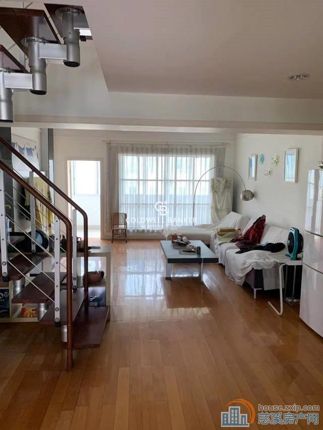 彩虹家园 精装 首次出租2600/月