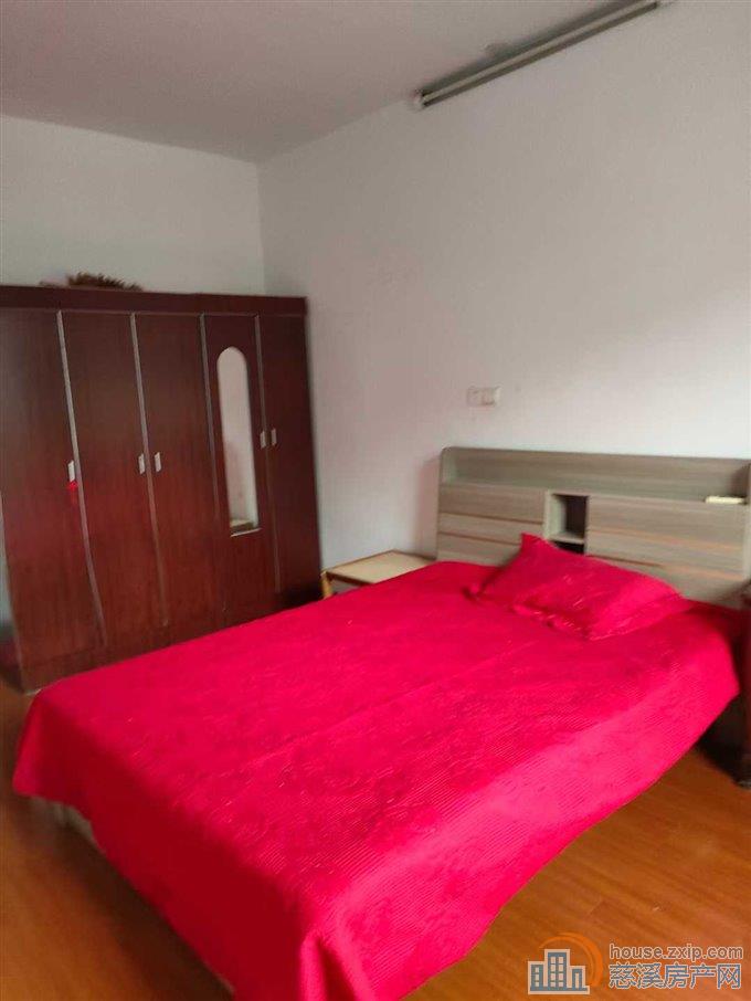 后二房路私房一通三二室二卫118万直接