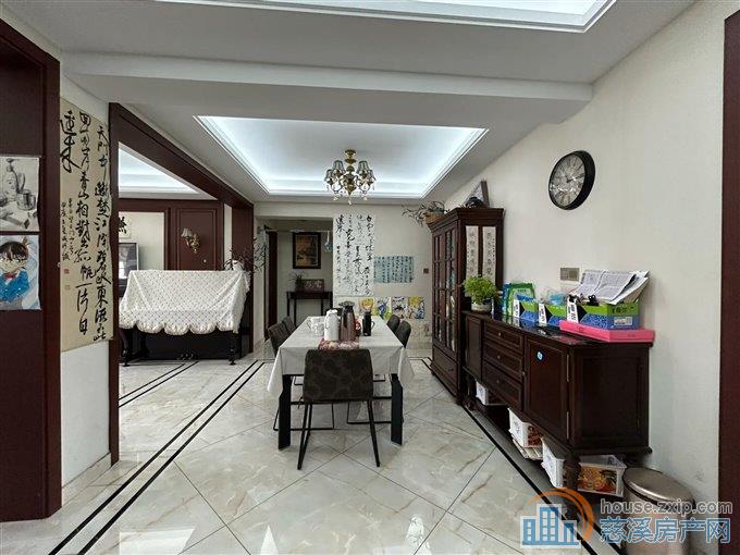 送车库送阁楼孙塘新村151平142万