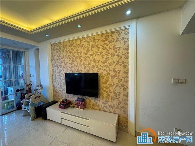 百合家苑89平+架空层精装送家电直接钥匙