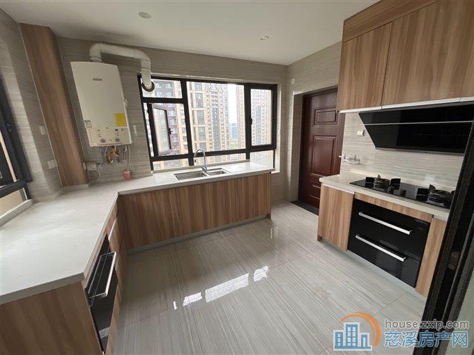 金地鸿悦花苑精装修148平方228万直接