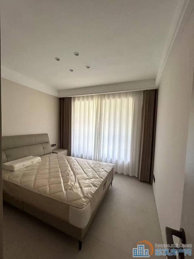 上东辰府叠墅191平一复二精装340万