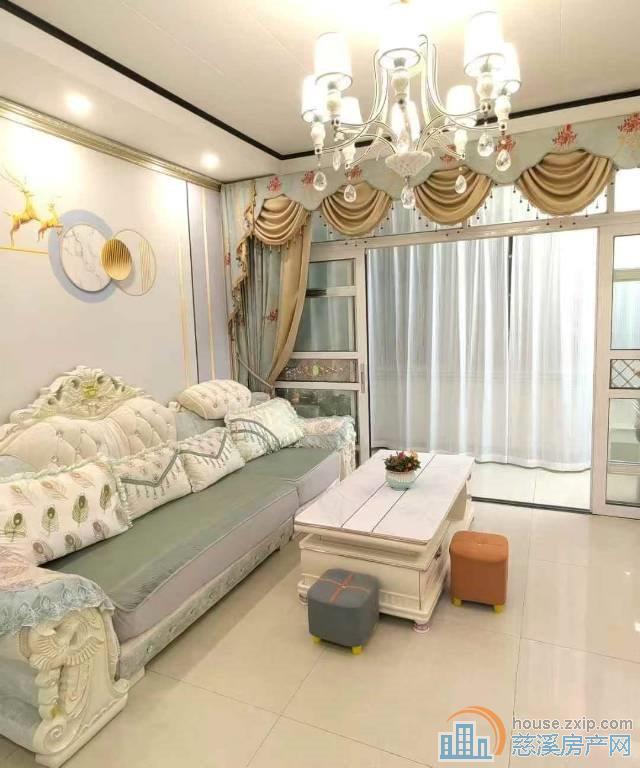 缔景湾 136平+超大露台+车位 精装