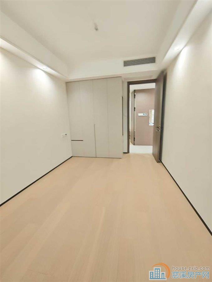 中海湖心半岛全新精装修双阳台直接钥匙在