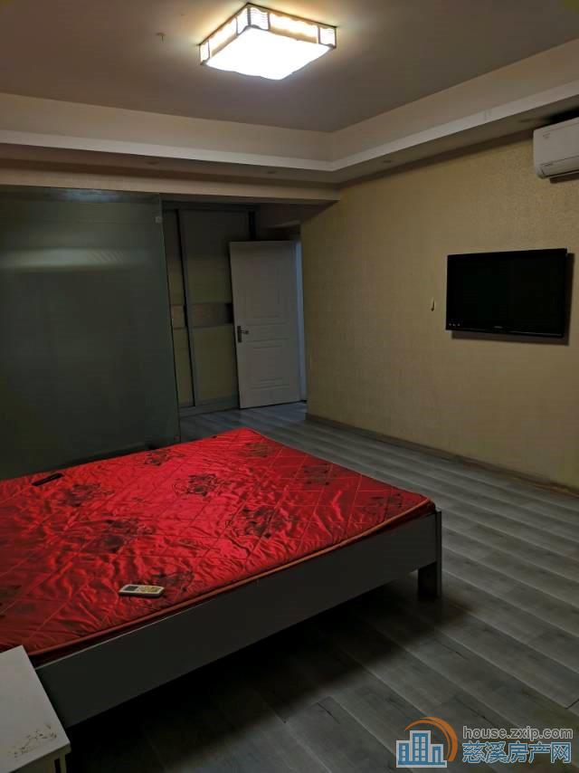 泰悦公寓52平精装无学籍占用马上可读书