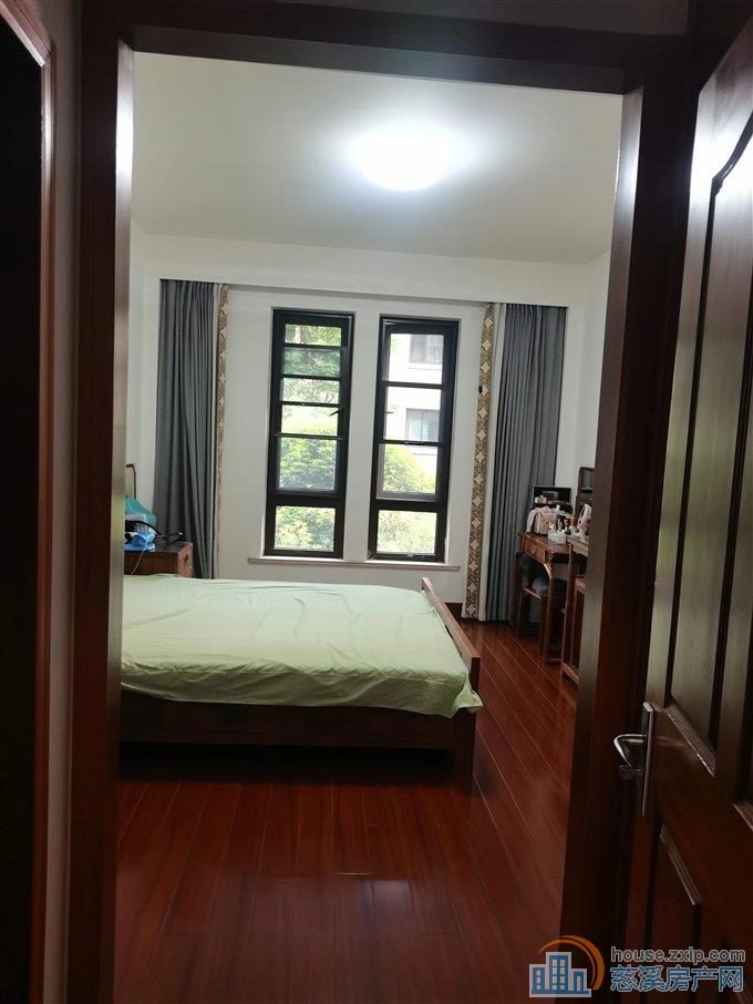 美域花苑135平238万送车位洋房