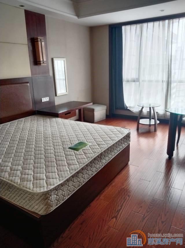 波斯曼800元，直接