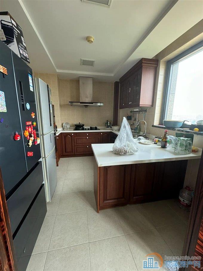 出售壹公馆240平348万的大平层