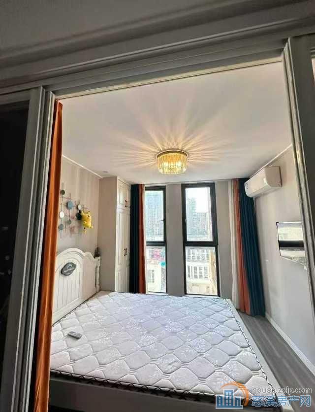 新潮塘精装60平车位一间